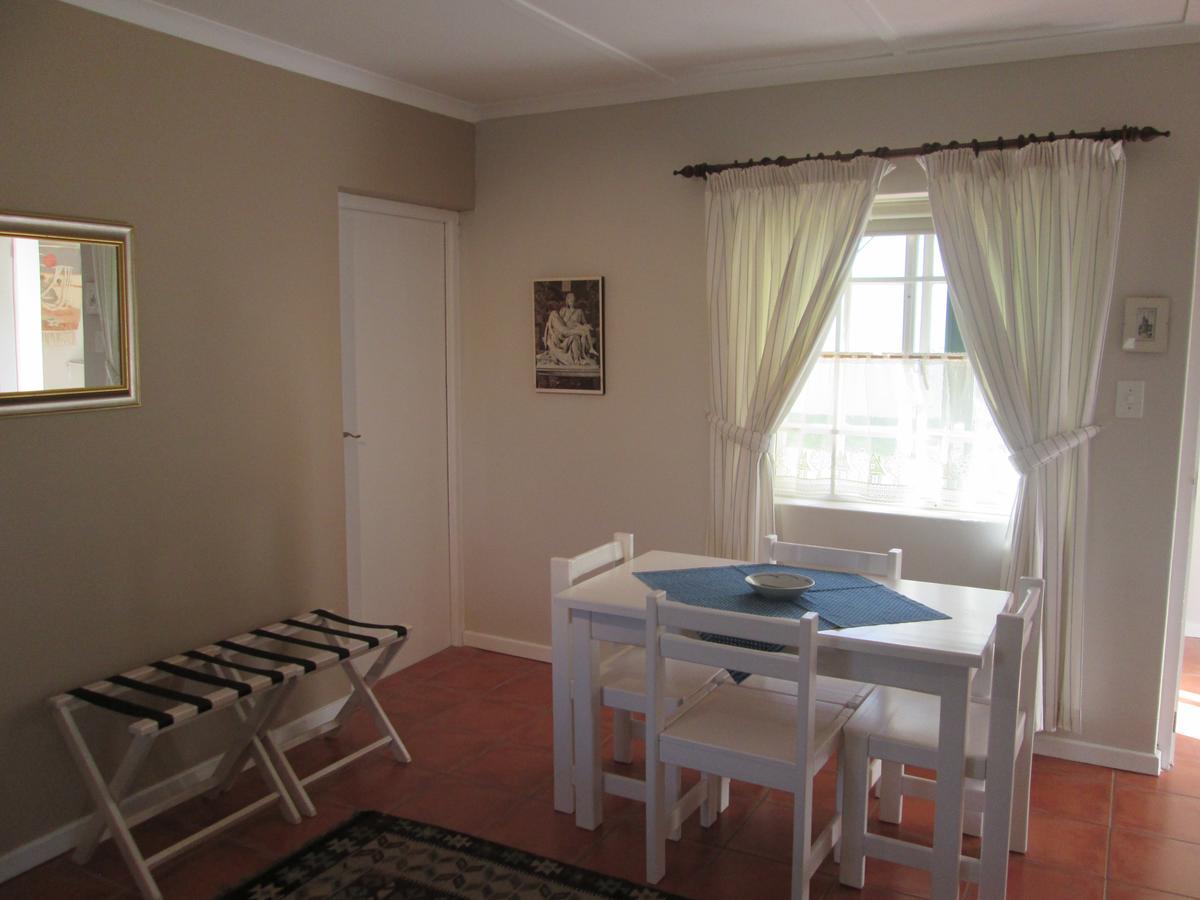 Villa-Roux Garden Cottage Franschhoek Bagian luar foto