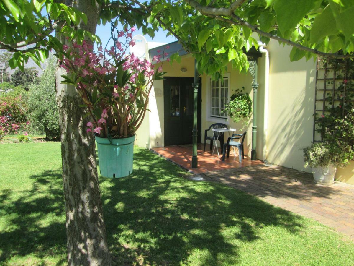 Villa-Roux Garden Cottage Franschhoek Bagian luar foto